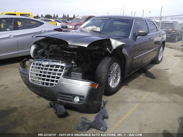 2C3KA53G78H187745 - 2008 CHRYSLER 300 TOURING GRAY photo 2