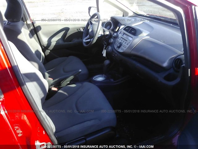 JHMGE8H32DC058076 - 2013 HONDA FIT RED photo 5