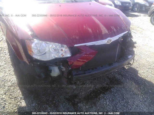 2A8HR44H98R734792 - 2008 CHRYSLER TOWN & COUNTRY LX RED photo 6