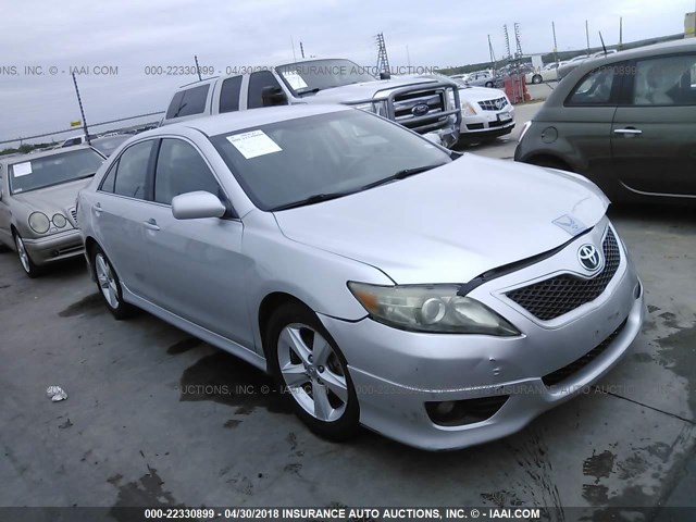 4T1BF3EK2AU003779 - 2010 TOYOTA CAMRY SE/LE/XLE SILVER photo 1