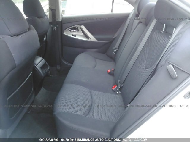 4T1BF3EK2AU003779 - 2010 TOYOTA CAMRY SE/LE/XLE SILVER photo 8