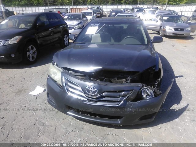 4T1BF3EK1BU132033 - 2011 TOYOTA CAMRY SE/LE/XLE GRAY photo 6