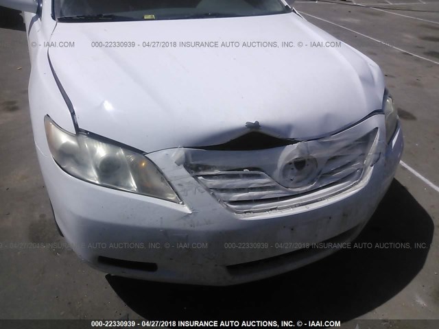 4T1BK46K88U567916 - 2008 TOYOTA CAMRY LE/XLE/SE თეთრი ფოტო 6