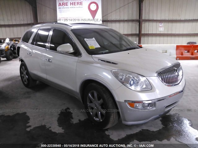 5GAER23758J290906 - 2008 BUICK ENCLAVE CXL WHITE photo 1