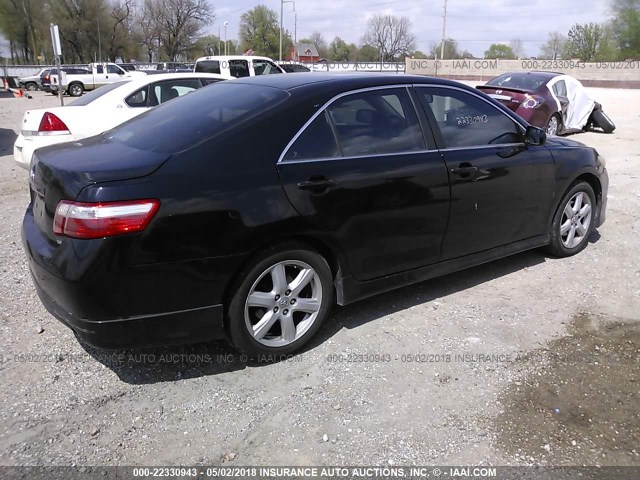 4T1BK46K07U543088 - 2007 TOYOTA CAMRY NEW GENERAT LE/XLE/SE BLACK photo 4