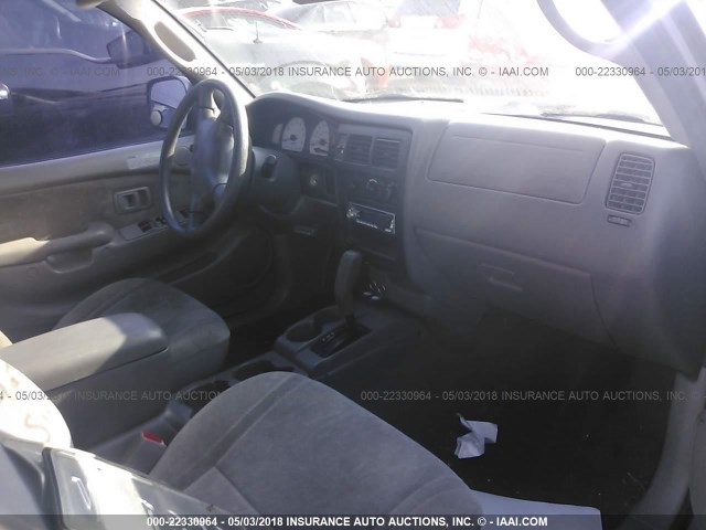 5TESN92N82Z898177 - 2002 TOYOTA TACOMA XTRACAB PRERUNNER ვერცხლისფერი ფოტო 5