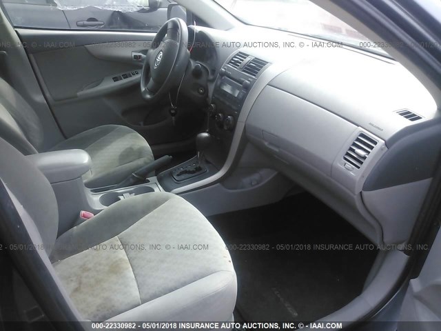 JTDBL40E499058057 - 2009 TOYOTA COROLLA LE/XLE GRAY photo 5