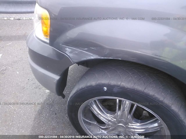 1FMRU15W13LB72423 - 2003 FORD EXPEDITION XLT ნაცრისფერი ფოტო 6