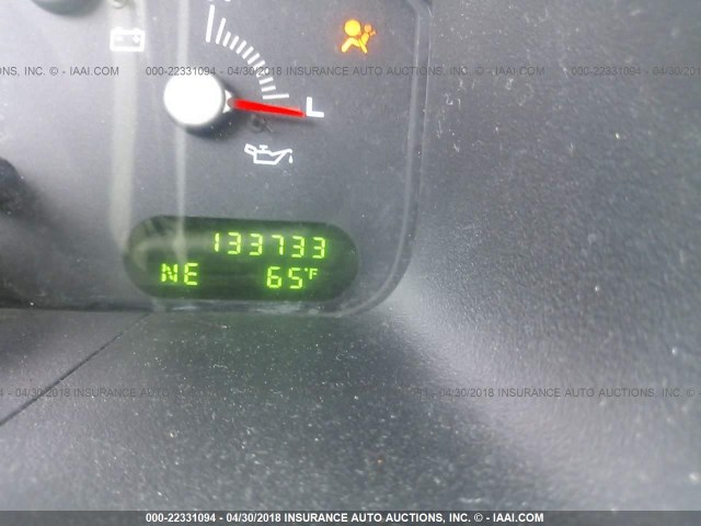 1FMRU15W13LB72423 - 2003 FORD EXPEDITION XLT ნაცრისფერი ფოტო 7