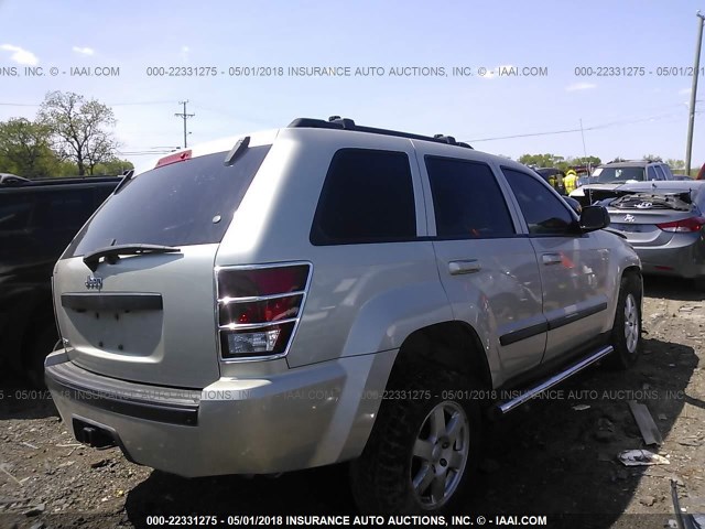 1J8HS48M28C514236 - 2008 JEEP GRAND CHEROKEE LAREDO SILVER photo 4