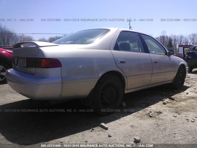 4T1BG22K11U867542 - 2001 TOYOTA CAMRY CE/LE/XLE GOLD photo 4