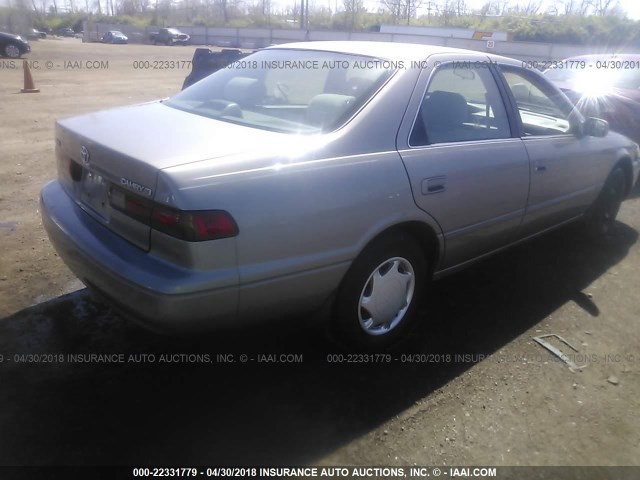 4T1BG22K9XU538502 - 1999 TOYOTA CAMRY CE/LE/XLE TAN photo 4