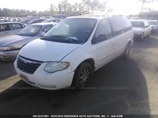 2C4GP54L75R348399 - 2005 CHRYSLER TOWN & COUNTRY TOURING WHITE photo 2