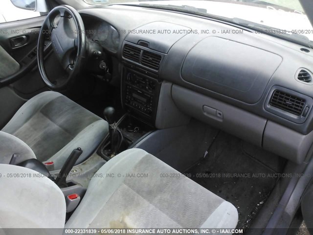 JF1SF65682G732044 - 2002 SUBARU FORESTER S 银色 照片 5