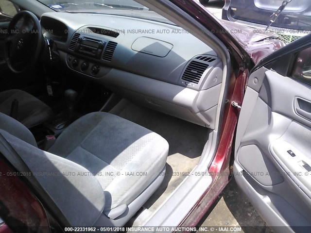 4T1BE32K34U356057 - 2004 TOYOTA CAMRY LE/XLE/SE მუქწითელი ფოტო 5