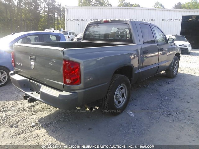 1D7HE28K86S505843 - 2006 DODGE DAKOTA QUAD/ST GRAY photo 4