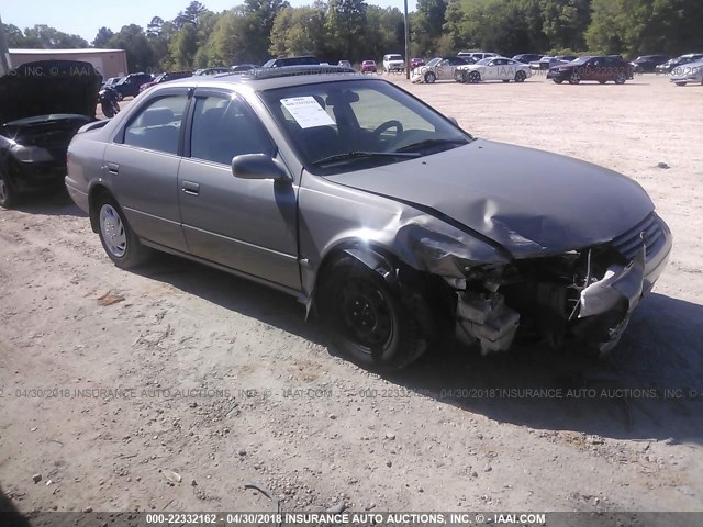 4T1BG22K4VU155709 - 1997 TOYOTA CAMRY CE/LE/XLE 灰色 照片 1