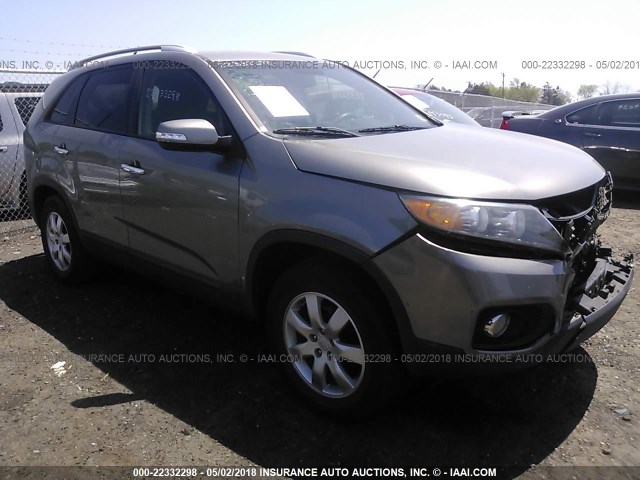 5XYKT3A12BG037735 - 2011 KIA SORENTO LX GRAY photo 1