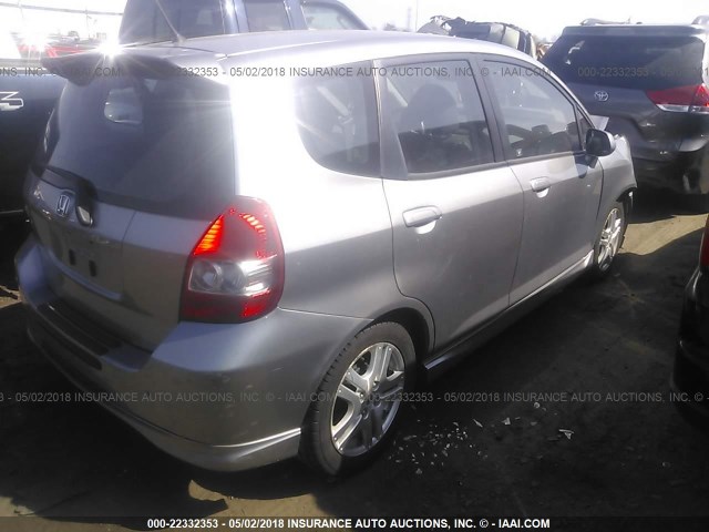 JHMGD38667S031988 - 2007 HONDA FIT S GRAY photo 4