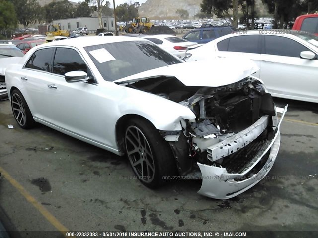 2C3CCAETXDH650389 - 2013 CHRYSLER 300C WHITE photo 1