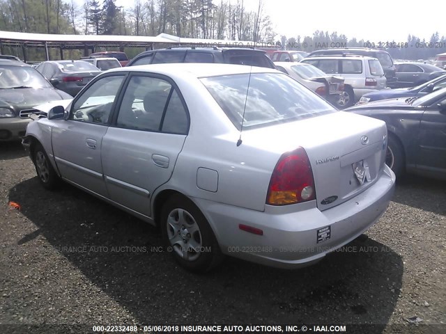 KMHCG45C25U597554 - 2005 HYUNDAI ACCENT GL SILVER photo 3