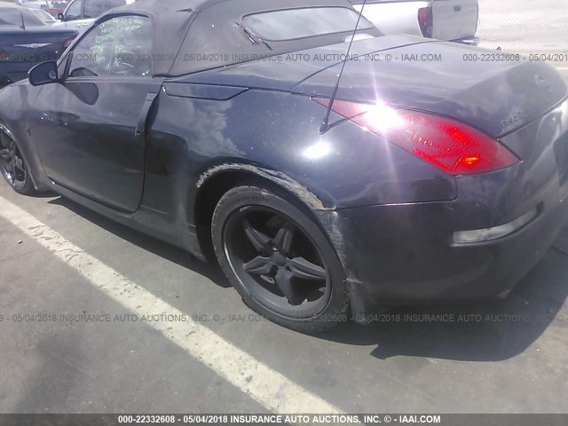 JN1AZ36A44T015197 - 2004 NISSAN 350Z ROADSTER BLACK photo 6