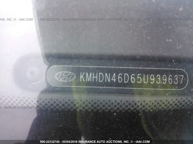 KMHDN46D65U939637 - 2005 HYUNDAI ELANTRA GLS/GT GOLD photo 9