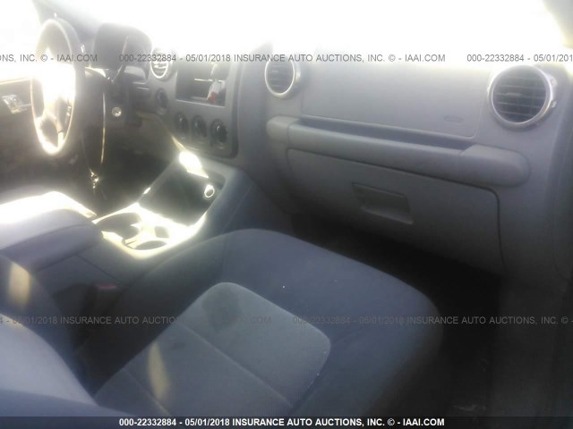 1FMPU16535LA87440 - 2005 FORD EXPEDITION XLT ნაცრისფერი ფოტო 5