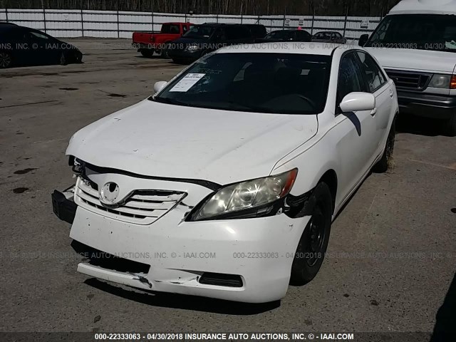 4T1BE46KX9U877025 - 2009 TOYOTA CAMRY SE/LE/XLE WHITE photo 2