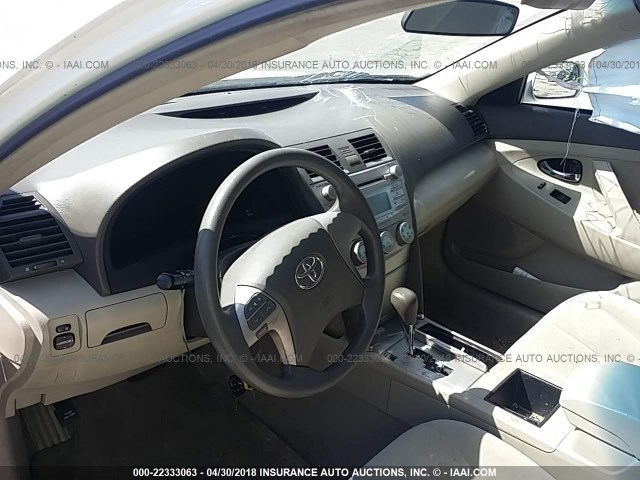 4T1BE46KX9U877025 - 2009 TOYOTA CAMRY SE/LE/XLE WHITE photo 5