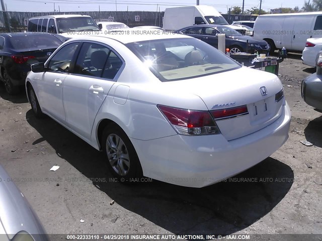 1HGCP2F46CA107987 - 2012 HONDA ACCORD LXP WHITE photo 3