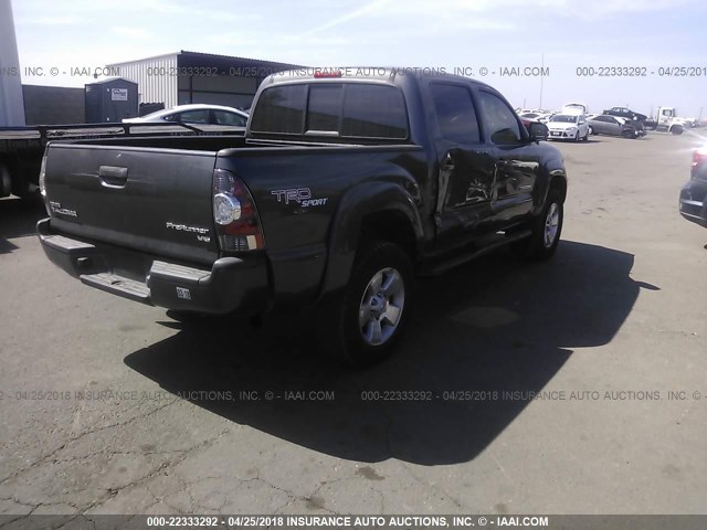 3TMJU4GN8DM142438 - 2013 TOYOTA TACOMA DOUBLE CAB PRERUNNER GRAY photo 4