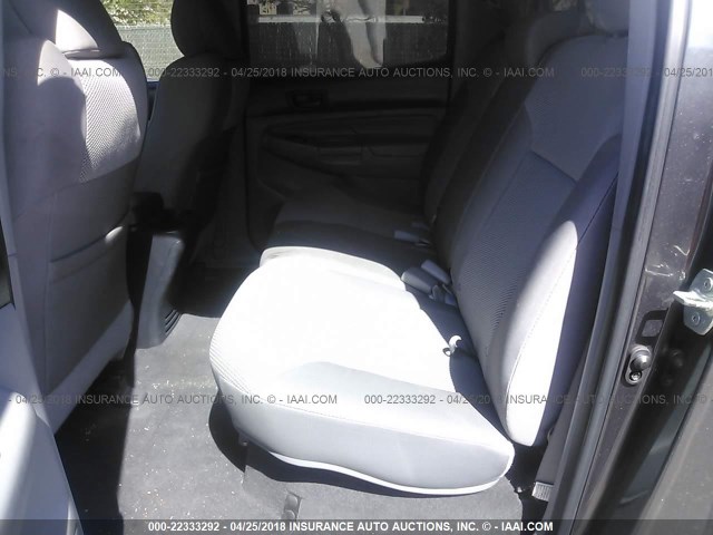 3TMJU4GN8DM142438 - 2013 TOYOTA TACOMA DOUBLE CAB PRERUNNER GRAY photo 8