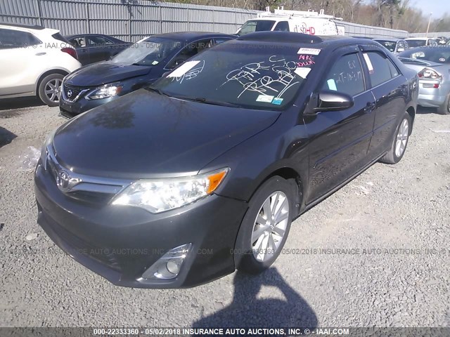 4T4BF1FK7DR325153 - 2013 TOYOTA CAMRY L/SE/LE/XLE GRAY photo 2