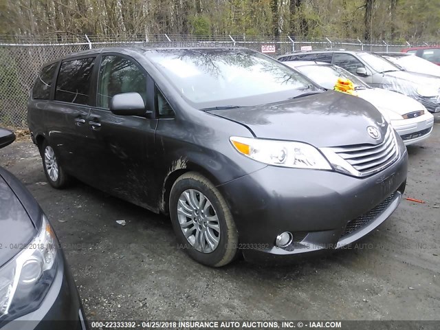 5TDYK3DC4FS540184 - 2015 TOYOTA SIENNA XLE/LIMITED GRAY photo 1