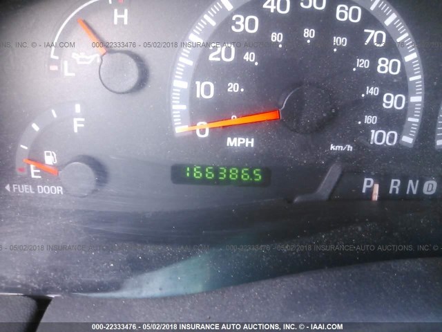 1FMRU15L6YLC48456 - 2000 FORD EXPEDITION XLT შავი ფოტო 7