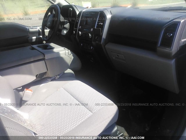 1FTEW1E56JKC86554 - 2018 FORD F150 SUPERCREW SILVER photo 5
