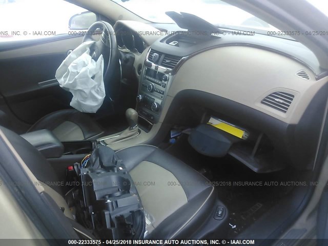 1G1ZK57798F243969 - 2008 CHEVROLET MALIBU LTZ 金色 照片 5