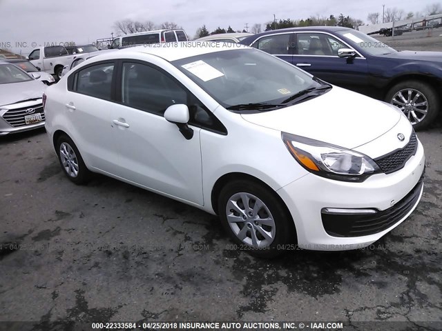 KNADM4A36G6657833 - 2016 KIA RIO LX Սպիտակ լուսանկար 1