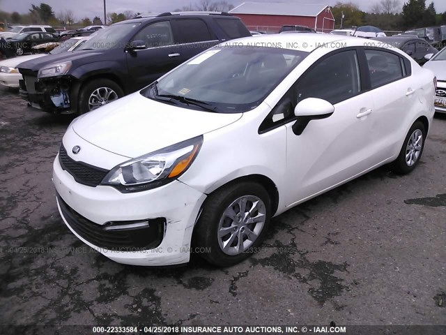 KNADM4A36G6657833 - 2016 KIA RIO LX Սպիտակ լուսանկար 2