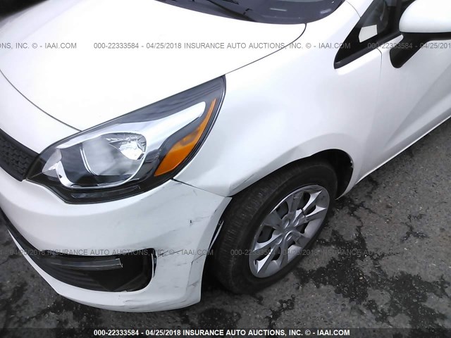KNADM4A36G6657833 - 2016 KIA RIO LX Սպիտակ լուսանկար 6