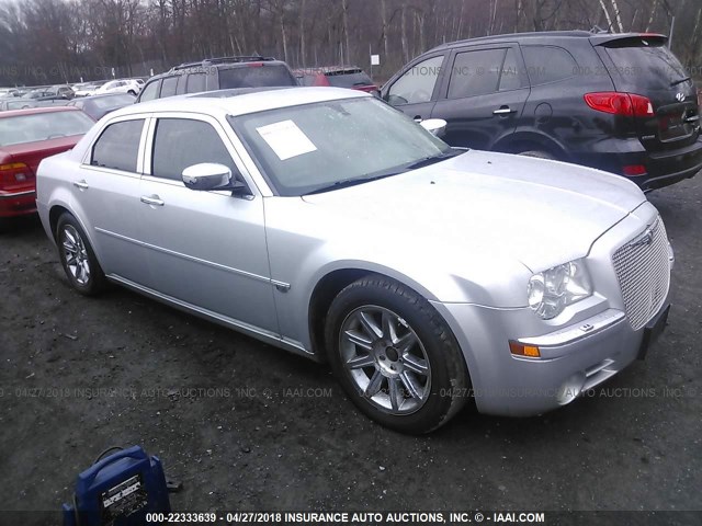 2C3AA63H25H149538 - 2005 CHRYSLER 300C SILVER photo 1