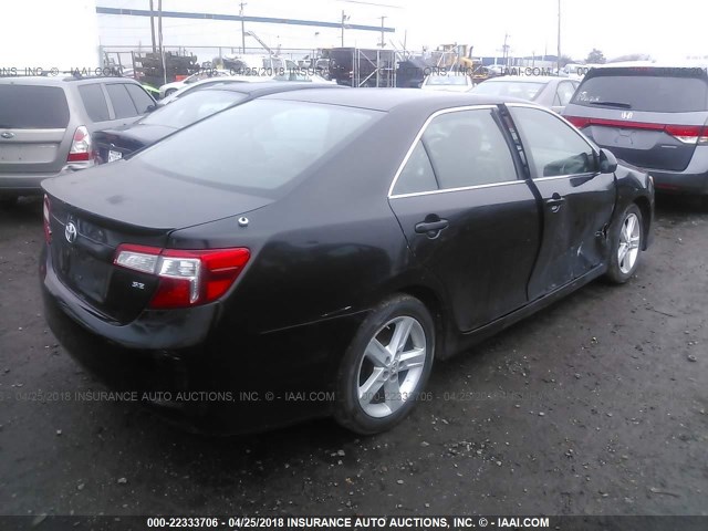 4T1BF1FK3CU166513 - 2012 TOYOTA CAMRY SE/LE/XLE BLACK photo 4