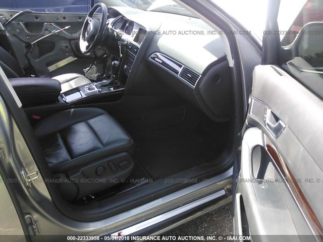 WAUKGAFB1BN018738 - 2011 AUDI A6 PRESTIGE GRAY photo 5