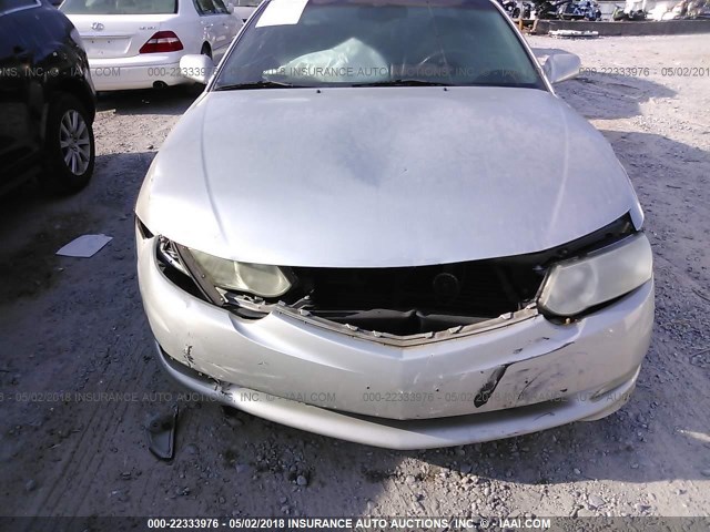 2T1CF28PX2C567320 - 2002 TOYOTA CAMRY SOLARA SE/SLE ვერცხლისფერი ფოტო 6