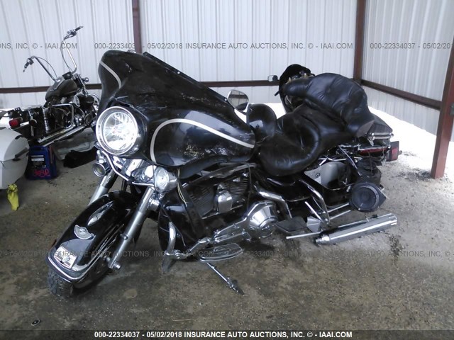 1HD1FCW163Y634454 - 2003 HARLEY-DAVIDSON FLHTCUI BLACK photo 2