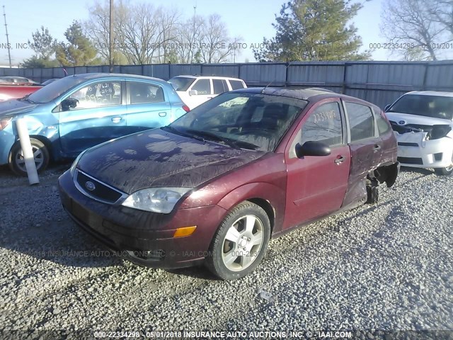 1FAFP37N97W268308 - 2007 FORD FOCUS ZX5/S/SE/SES RED photo 2