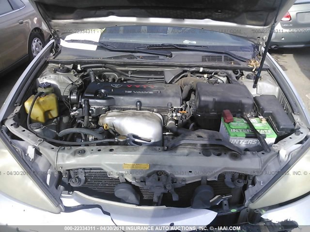 JTDBE32K340277757 - 2004 TOYOTA CAMRY LE/XLE SILVER photo 10
