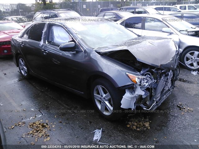 4T1BF1FK3CU506890 - 2012 TOYOTA CAMRY SE/LE/XLE GRAY photo 1