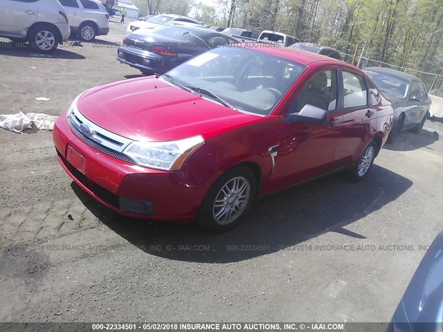 1FAHP35N08W136633 - 2008 FORD FOCUS SE/SEL/SES RED photo 2